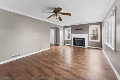 215 Harter Avenue NW, Canton, OH 44708 - Photo 17