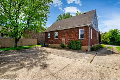 1322 Overlook Drive, Weirton, WV 26062 - Photo 11