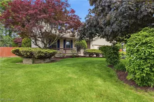 1208 Cedarwood Dr, Mineral Ridge, OH 44440 - Photo 5