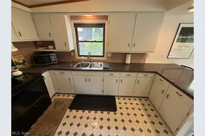 9073 N Shore Drive NE, Mineral City, OH 44656 - Photo 13