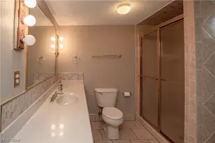5251 Tanglewood Dr NE, Louisville, OH 44641 - Photo 29