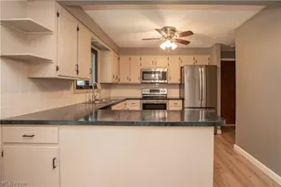 5251 Tanglewood Dr NE, Louisville, OH 44641 - Photo 11