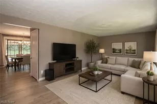 5251 Tanglewood Dr NE, Louisville, OH 44641 - Photo 3
