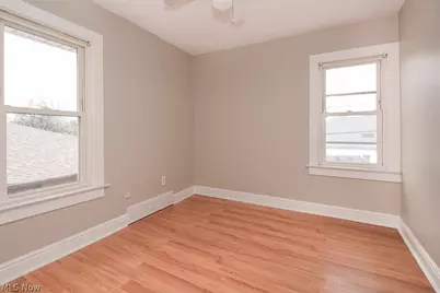 19211 Shawnee Avenue #2/UP, Loveland, OH 44119 - Photo 11