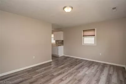 1060 Orchard Avenue NE, North Canton, OH 44720 - Photo 5