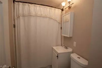 1060 Orchard Avenue NE, North Canton, OH 44720 - Photo 17