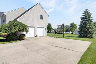 3483 Symphony St, Cuyahoga Falls, OH 44223 - Photo 43