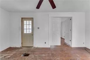 345 12th St, Elyria, OH 44035 - Photo 17