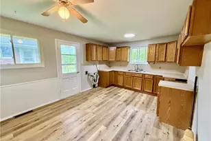 9214 Blueberry Ln, Macedonia, OH 44056 - Photo 5