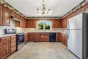 3410 Lindbergh Ave NW, Canton, OH 44718 - Photo 17
