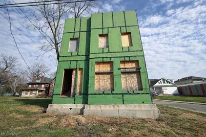 760 McAllister Avenue, Columbus, OH 43205 - Photo 1