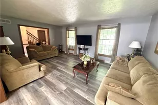 5520 Sharon Dr, Youngstown, OH 44512 - Photo 5