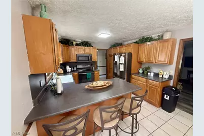 5520 Sharon Drive, Youngstown, OH 44512 - Photo 9