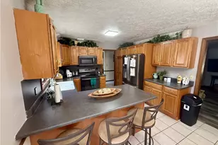 5520 Sharon Dr, Youngstown, OH 44512 - Photo 9
