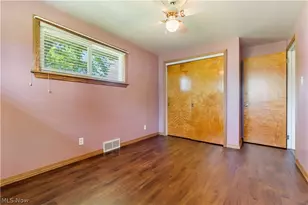 4260 Broadway Ave NE, Louisville, OH 44641 - Photo 15