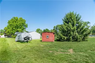 4260 Broadway Ave NE, Louisville, OH 44641 - Photo 31