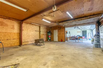 4260 Broadway Avenue NE, Louisville, OH 44641 - Photo 27