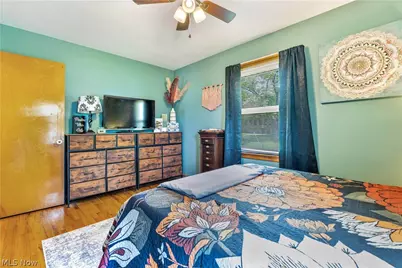 1780 Evergreen Avenue, Akron, OH 44301 - Photo 21