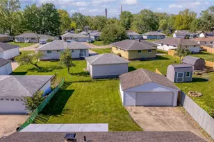 34605 Glen Dr, Eastlake, OH 44095 - Photo 5
