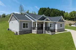 497 Pembroke Dr, , WV 26059 - Photo 3
