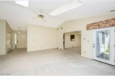 839 Sutton Place, Akron, OH 44313 - Photo 13