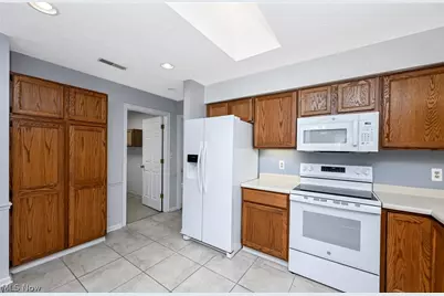 839 Sutton Place, Akron, OH 44313 - Photo 19