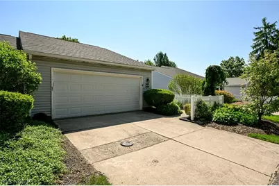 839 Sutton Place, Akron, OH 44313 - Photo 3