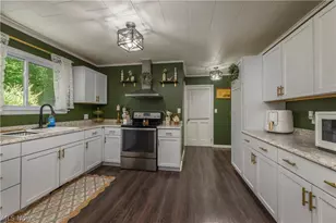 6105 Wolf Run Rd SE, Dennison, OH 44621 - Photo 21
