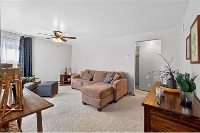 1208 39th Street NW, Canton, OH 44709 - Photo 3