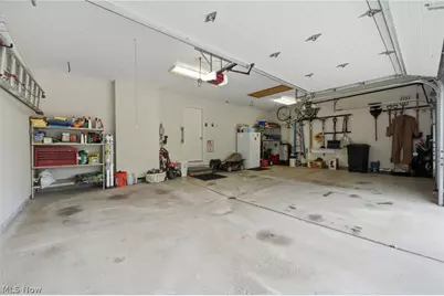 10376 Lake Meadows Drive, Strongsville, OH 44136 - Photo 35
