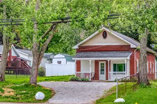 7997 Columbus Rd NE, Louisville, OH 44641 - Photo 3