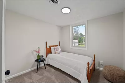 7997 Columbus Road NE, Louisville, OH 44641 - Photo 27