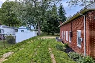 7997 Columbus Rd NE, Louisville, OH 44641 - Photo 43