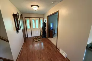 2462 York View Rd SW, New Philadelphia, OH 44663 - Photo 3