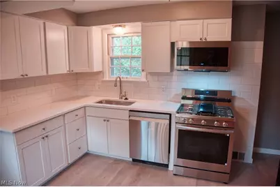 7507 Arden Avenue, Parma, OH 44129 - Photo 3