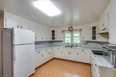 2267 Bellflower Road NE, West Chester, OH 44625 - Photo 15