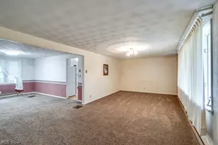 2267 Bellflower Road NE, West Chester, OH 44625 - Photo 7