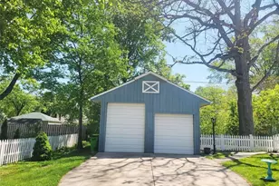 233 S Point Dr, Avon Lake, OH 44012 - Photo 19