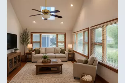 233 S Point Drive, Avon Lake, OH 44012 - Photo 3
