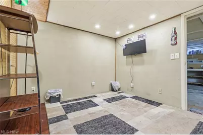 2534 Bollinger Avenue NE, Canton, OH 44705 - Photo 19