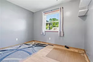 2534 Bollinger Ave NE, Canton, OH 44705 - Photo 13