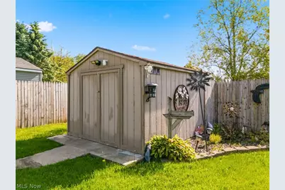 2534 Bollinger Avenue NE, Canton, OH 44705 - Photo 29