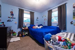 1094 Desert St NE, Uniontown, OH 44685 - Photo 11