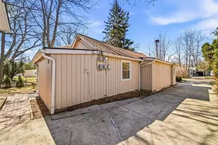 101 E 238th St, Loveland, OH 44123 - Photo 25
