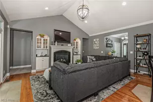 16820 Staffordshire Ct, Chagrin Falls, OH 44023 - Photo 11