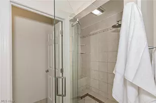 16820 Staffordshire Ct, Chagrin Falls, OH 44023 - Photo 21