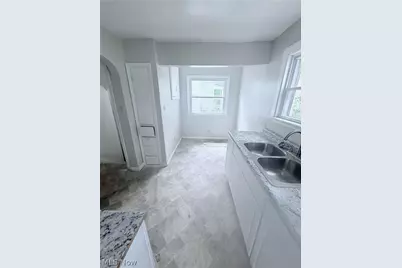 1174 Mercer Avenue, Akron, OH 44307 - Photo 11