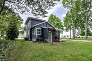 77 S Crowell Ave, Geneva, OH 44041 - Photo 27