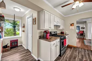 77 S Crowell Ave, Geneva, OH 44041 - Photo 9