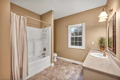 8933 Mountain View Drive, Mentor, OH 44060 - Photo 23